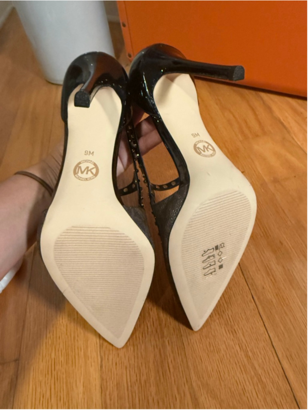 New without tags, Woman’s Michael Kors Ava Studded Pumps, Brown/Black, size 9 - Picture 6 of 6
